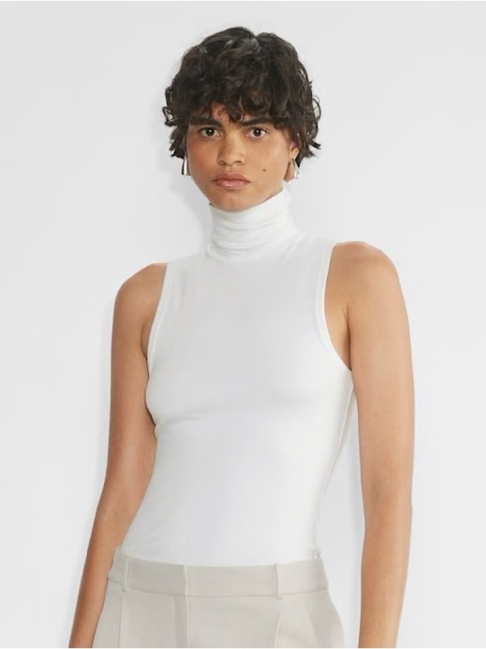 ARITZIA Babaton Location Sleeveless White Turtleneck Top Women’s Medium - Picture 2 of 8